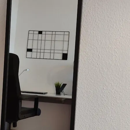Stilvolles In Zwischen Flughafen, Messe, Porsche Und Bmw Apartament *