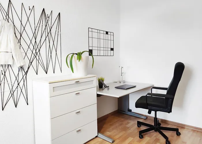 Stilvolles In Zwischen Flughafen, Messe, Porsche Und Bmw Appartement *